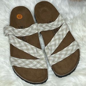 Birki’s by Birkenstock tan check patterned slide sandal size 10 women’s